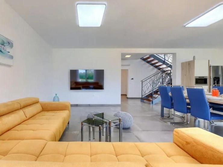 Villa Edi-Heated Pool & E-Bike Šišan Buitenkant foto