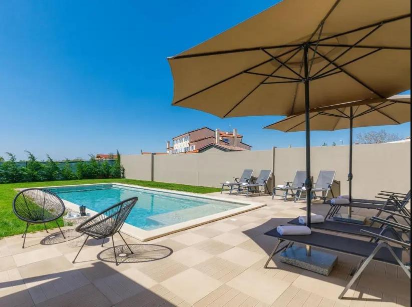 Villa Edi-Heated Pool & E-Bike Šišan Buitenkant foto