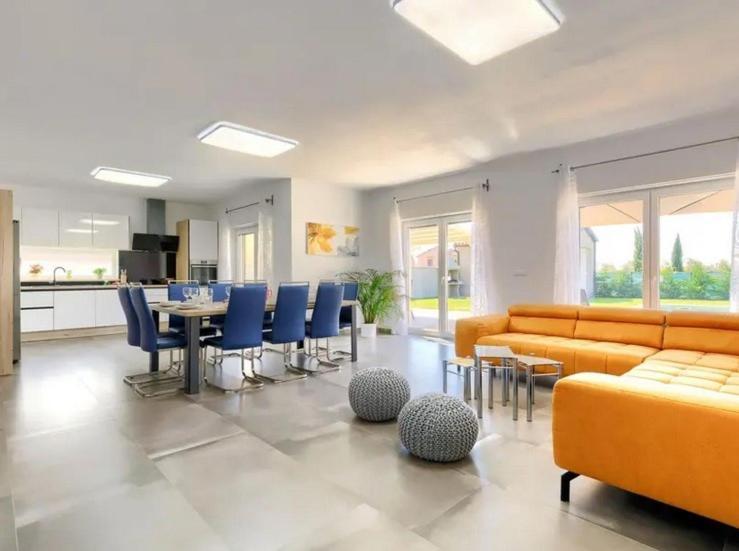 Villa Edi-Heated Pool & E-Bike Šišan Buitenkant foto