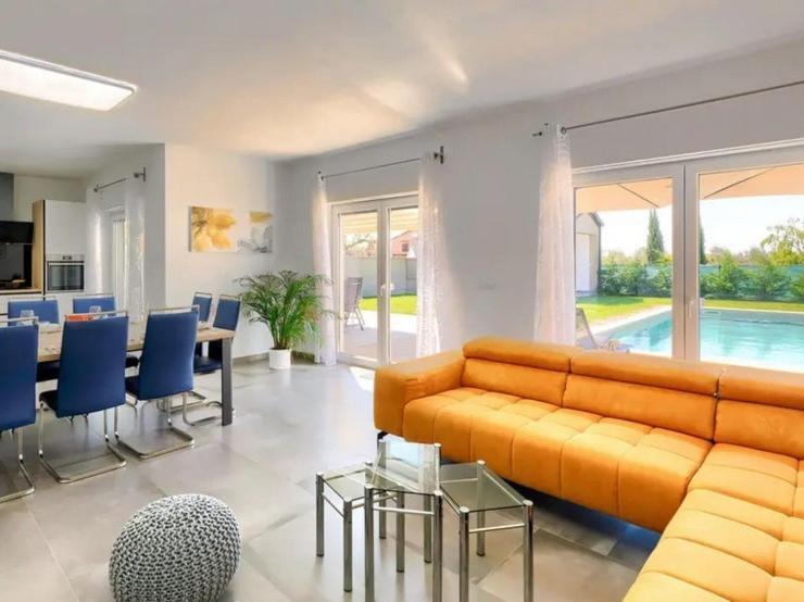 Villa Edi-Heated Pool & E-Bike Šišan Buitenkant foto